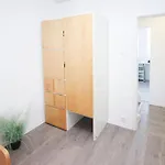 شقة Alfa 2 2br Tv Wifi Wm Nahe Daimler L Wifi & Smarttv I 2 L Bathroom I Kitchen *