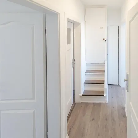 Alfa 2 2br Tv Wifi Wm Nahe Daimler L Wifi & Smarttv I 2 L Bathroom I Kitchen Appartement