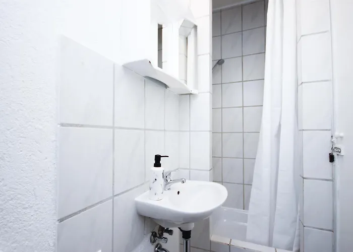 Апартаменты Alfa 2 2br Tv Wifi Wm Nahe Daimler L Wifi & Smarttv I 2 L Bathroom I Kitchen *